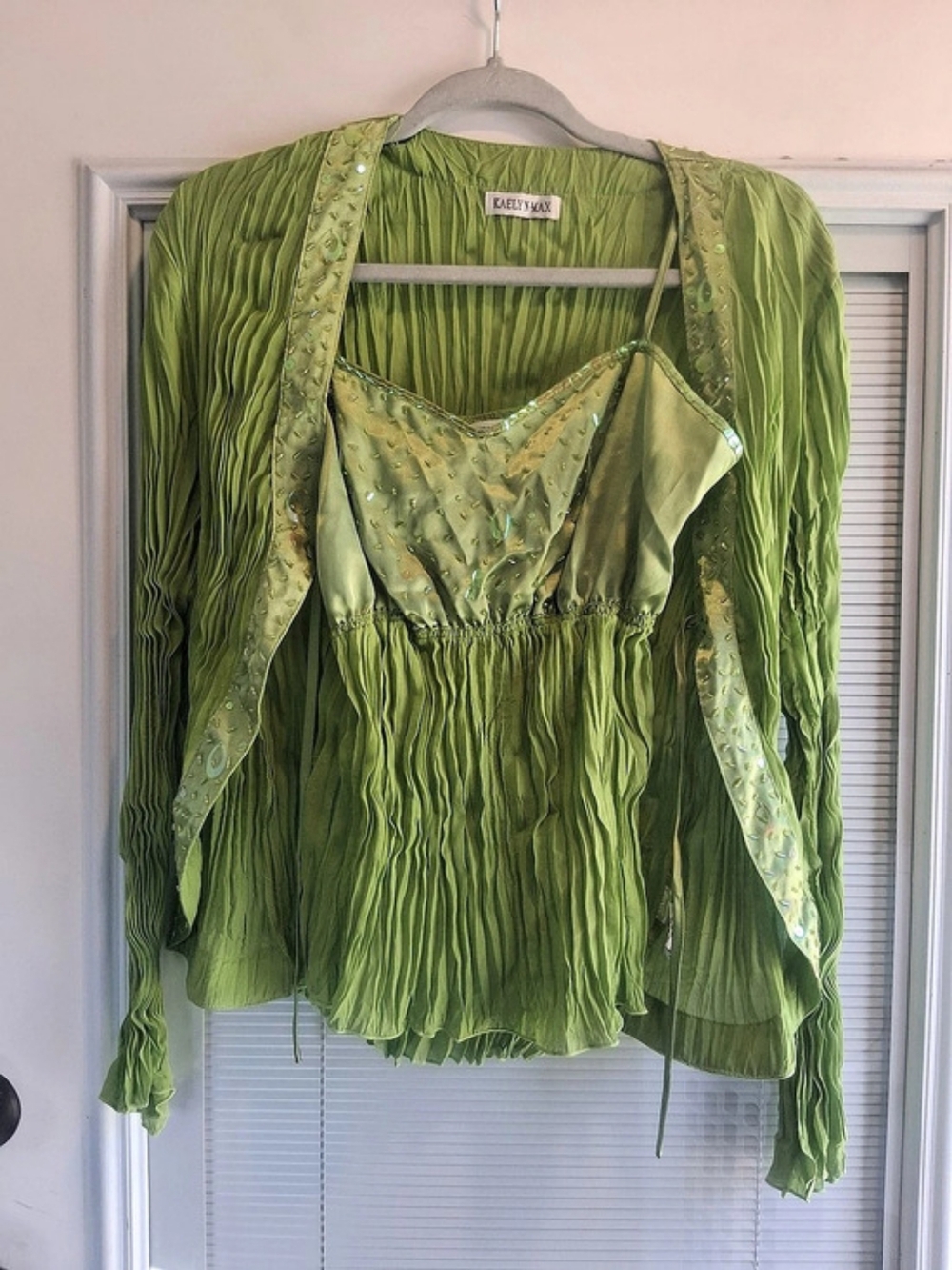 KAELYN MAX Pleated 2 Piece Sequin Blouse in Green Large Like New